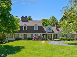 13310 Rolston Dr, Plymouth, MI 48170