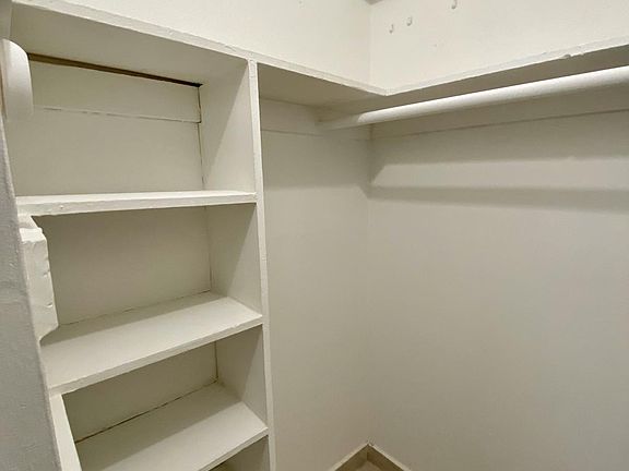 4th image of 666 W 81st St #1-107-45F