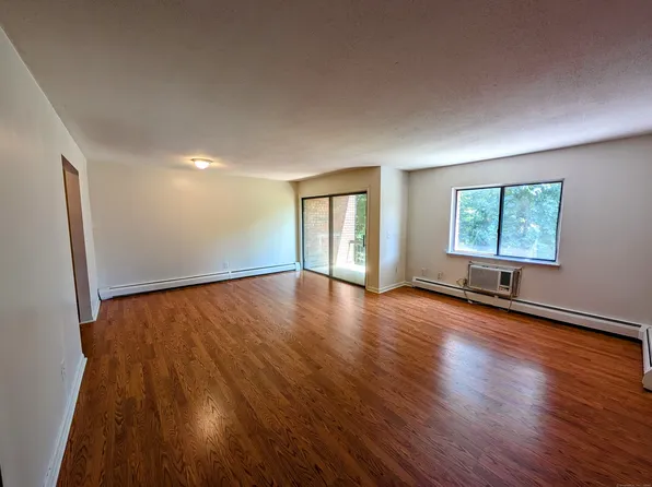 925 High Path Road #925, Windsor, CT 06095
