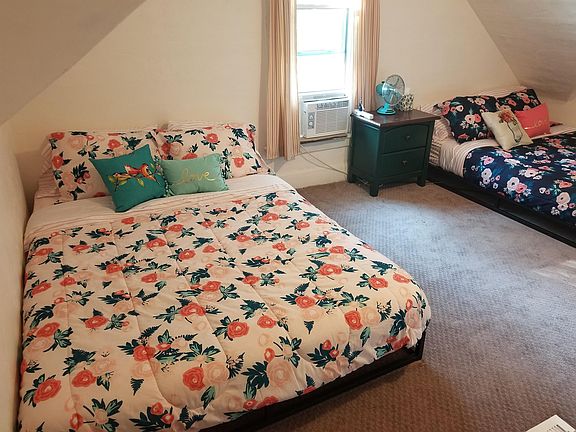 5th image of 712 Lake St