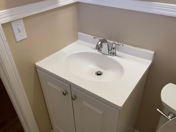 4th image of 3135 Dobbs Dr