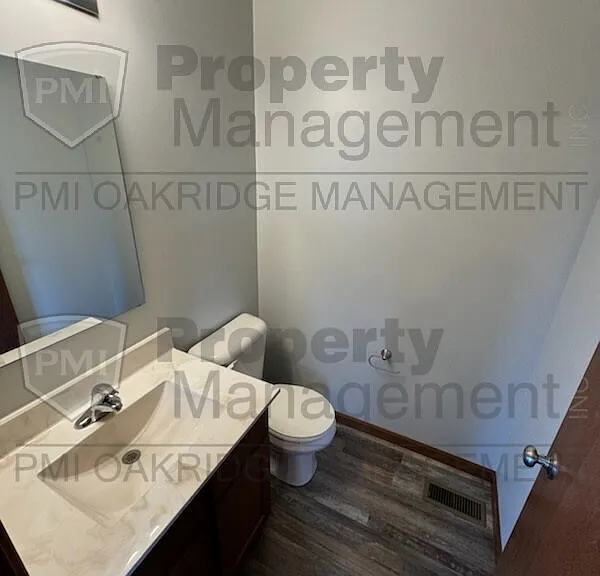 771 Meadow Glen Ave — Photo 5