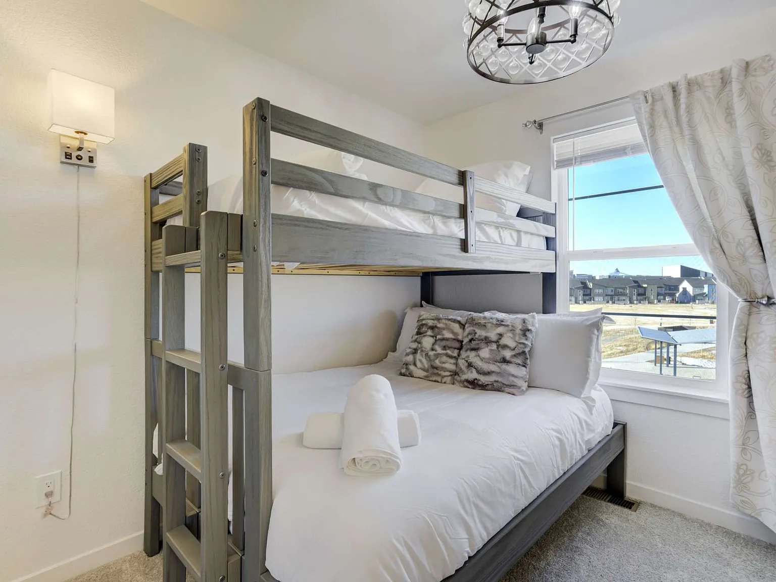 10675 Helenite Point — Photo 4