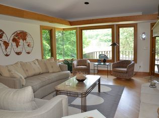 105 Aspen Glen Dr, Spring Green, WI 53588