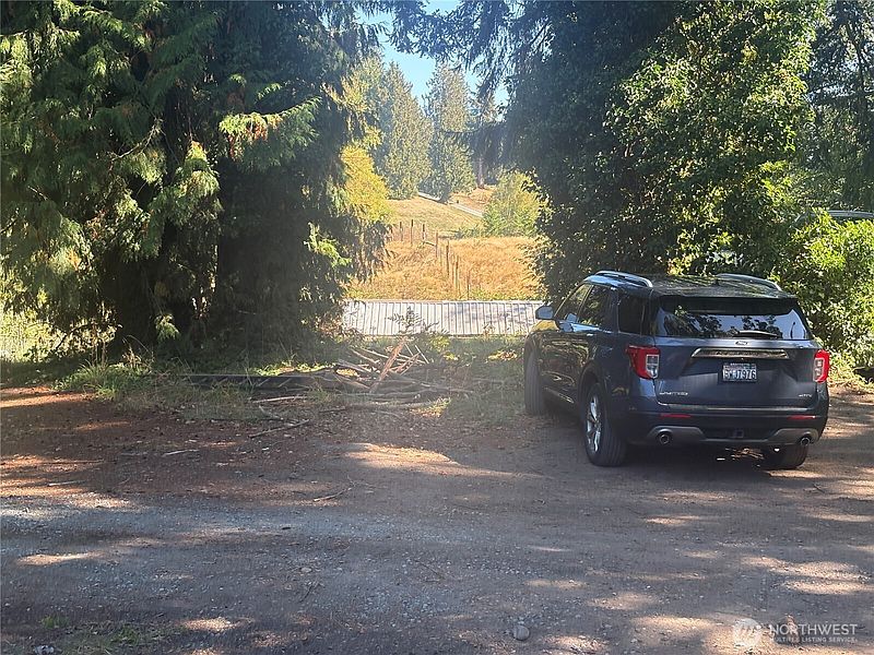 5th image of 1881 Newman Road