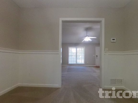 4th image of 5394 Telford Ct