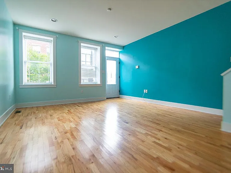 2147 Ellsworth St — Photo 8