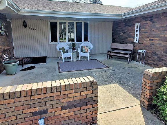 2nd image of 8391 N Meadowlark Ln