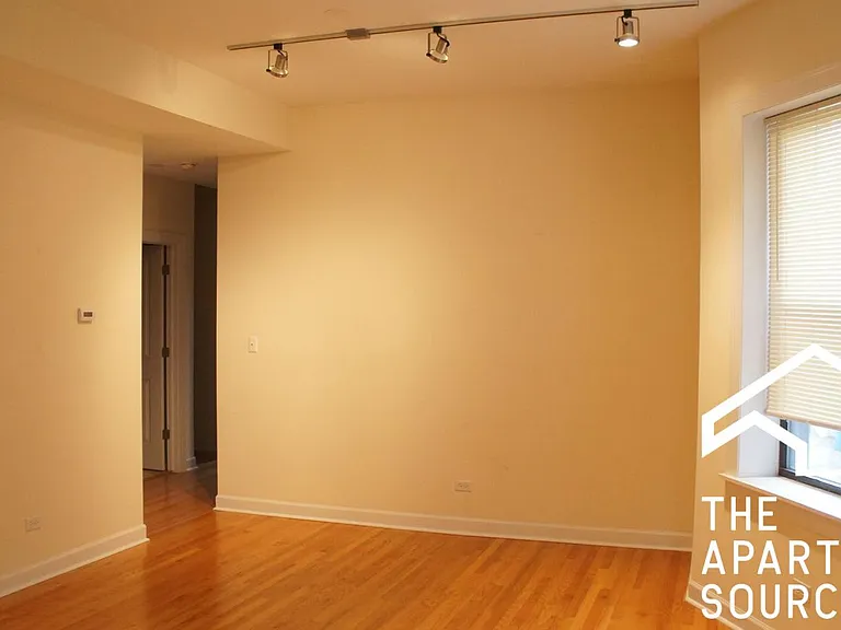 4710 N Sheridan Rd #22S — Photo 4