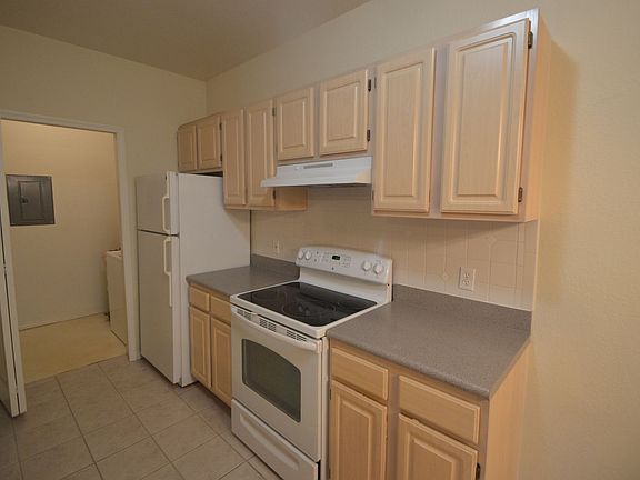 4th image of 5803 Legacy Crescent Pl Unit 302