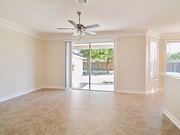 5th image of 2107 SW Idaho Ln