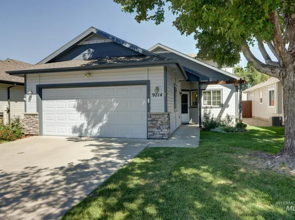 9714 W Canterbury Dr, Boise, ID 83704