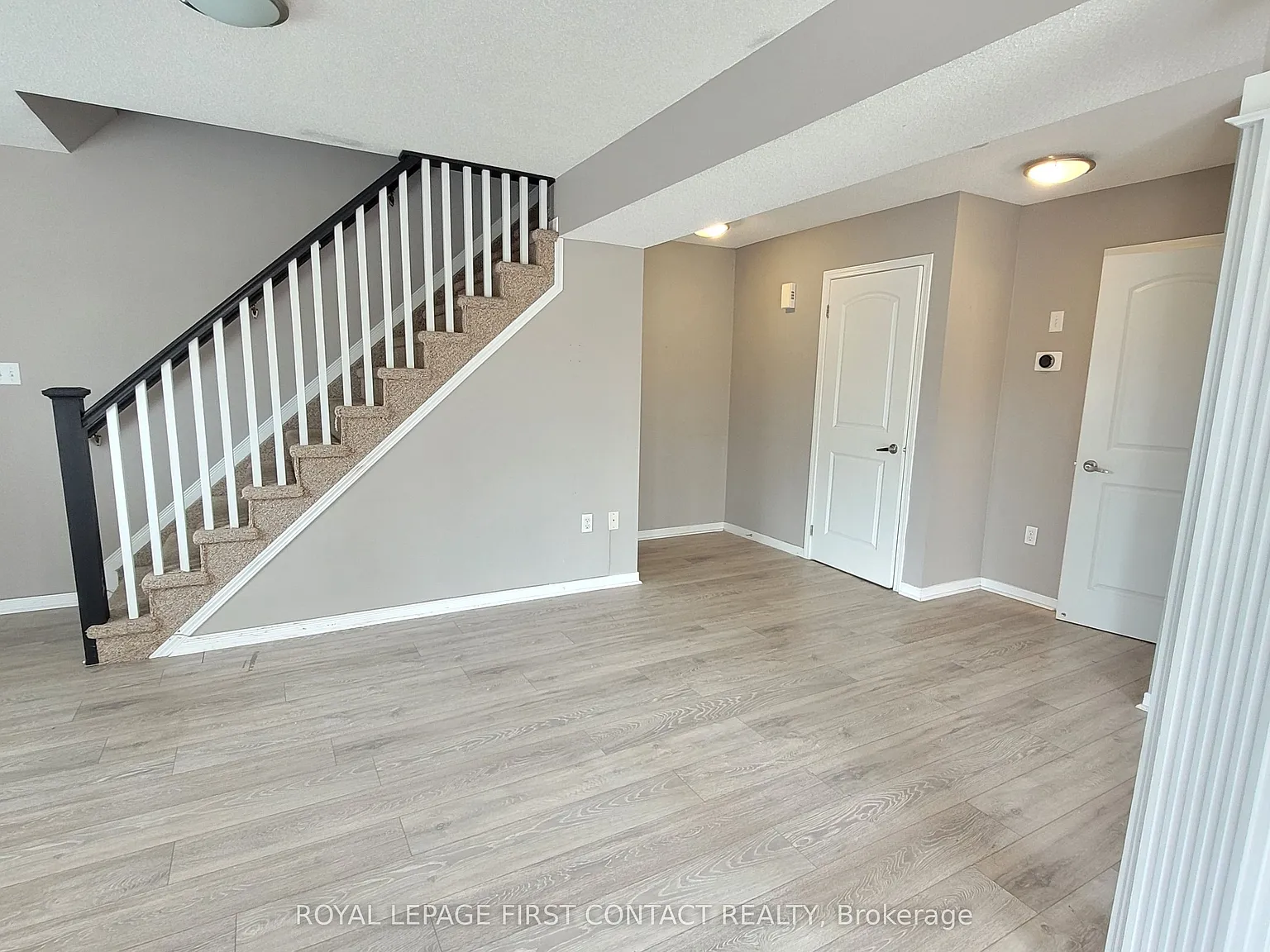 3 bed, $2,400 — Photo 3