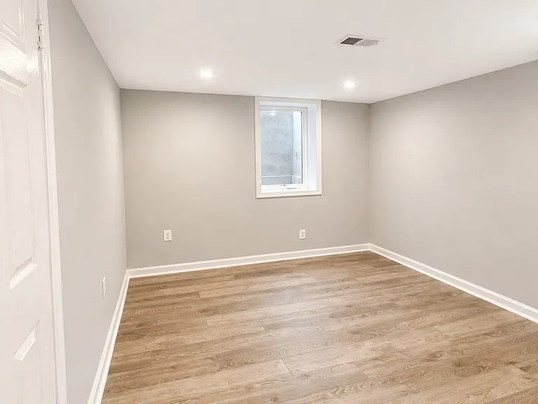 5822 Brookview Dr — Photo 11