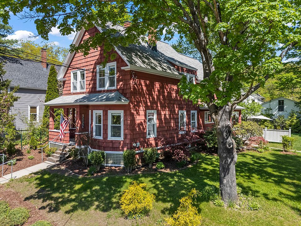 1st image of 131 Gamage Avenue