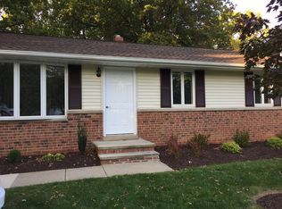 6219 Chestnut Rd, Independence, OH 44131