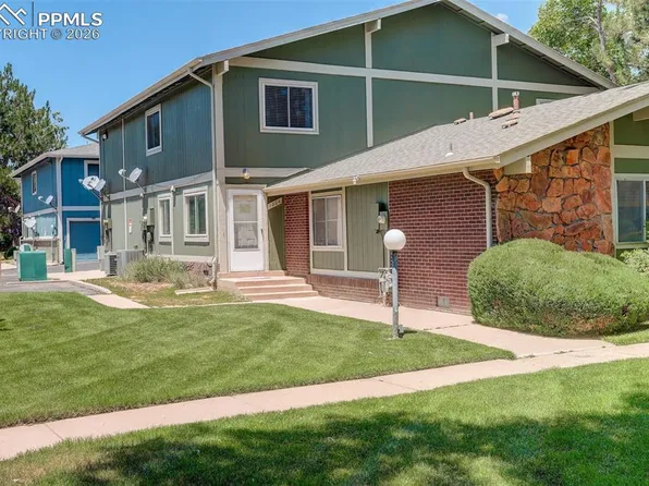 1204 S Uvalda St, Aurora, CO 80012