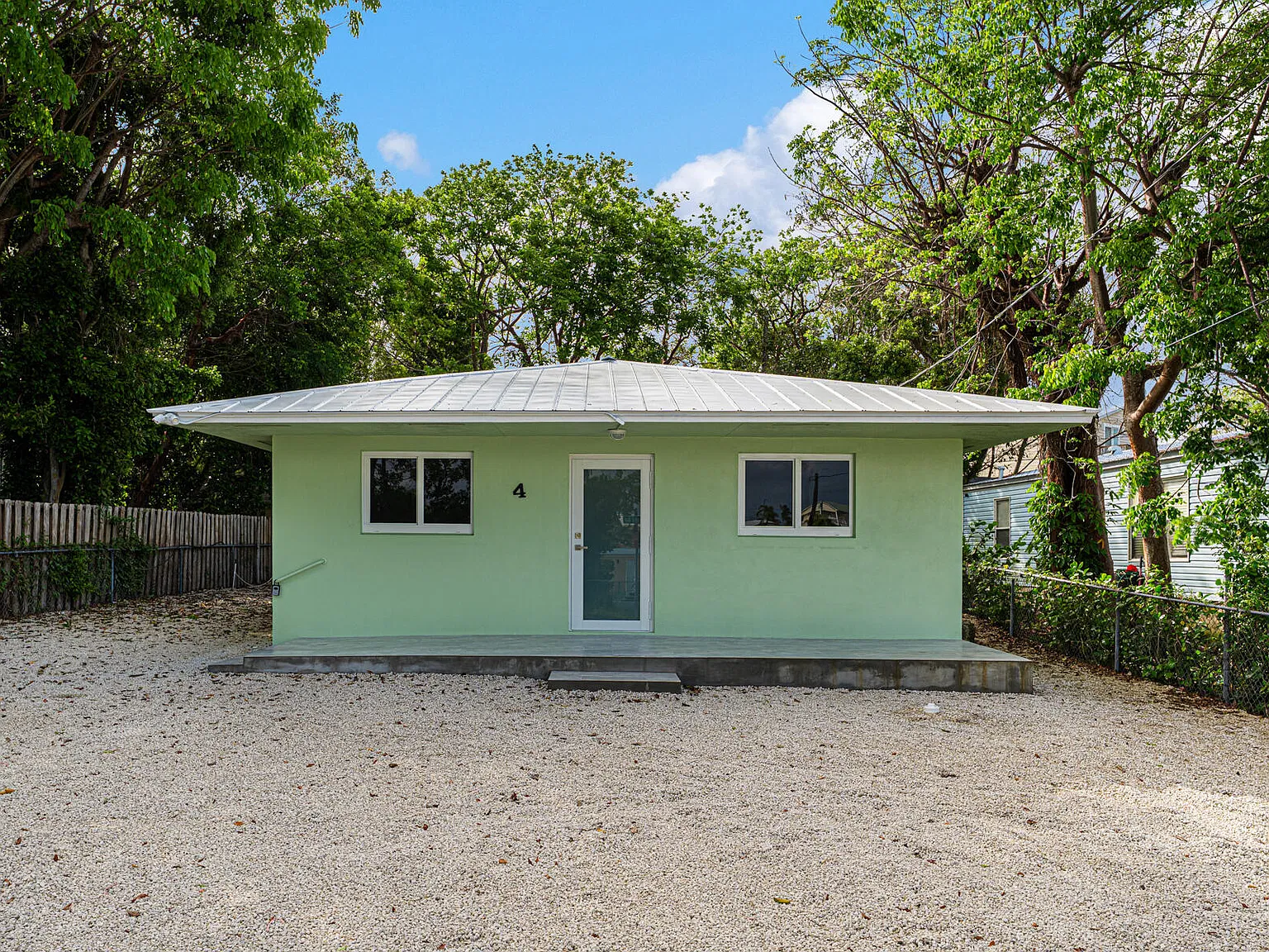 2 bed, 2.0 bath, 1066 sqft, $3,500 — Photo 3