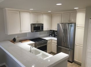 503 Poppy Ave #B, Corona Del Mar, CA 92625