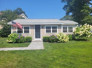 62 Wings Neck Rd, Bourne, MA 02532