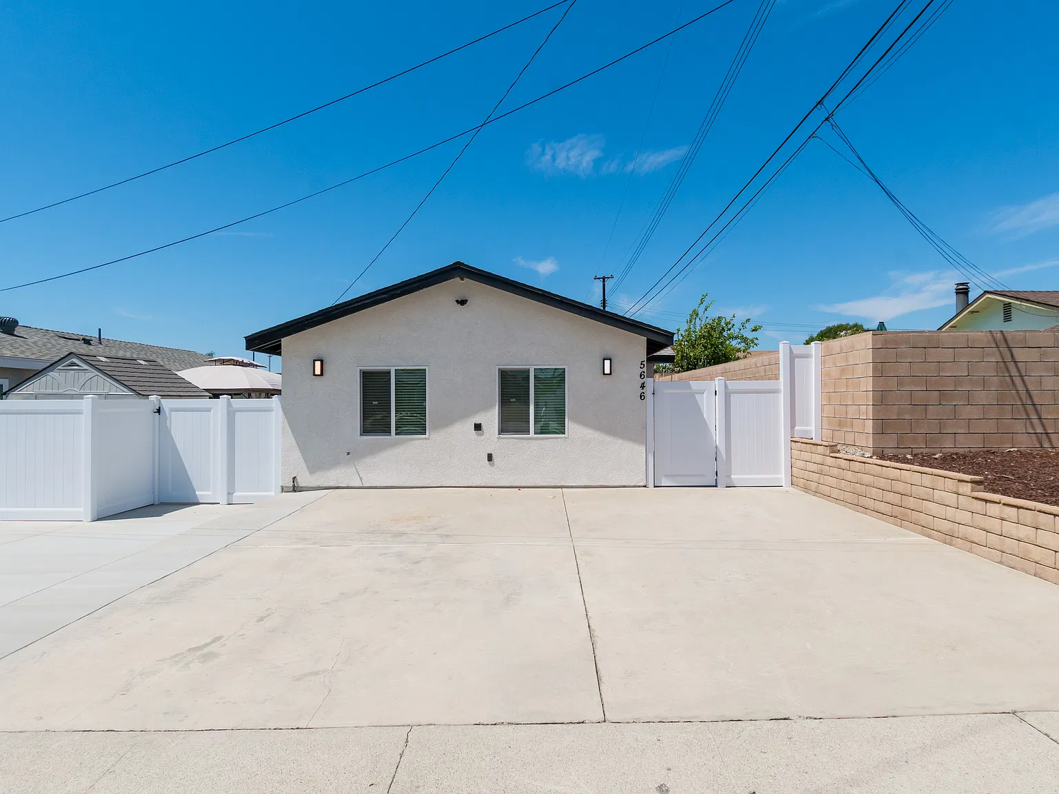 2 bed, 980 sqft, $2,775 — Photo 3