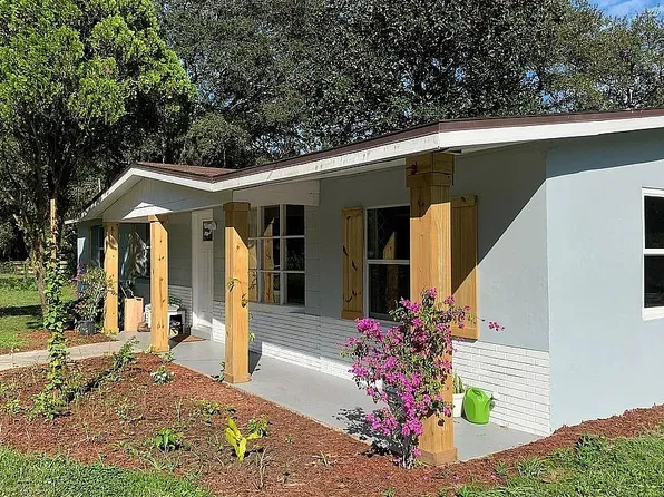 3810 Autumn Palm Dr, Zephyrhills, FL 33541