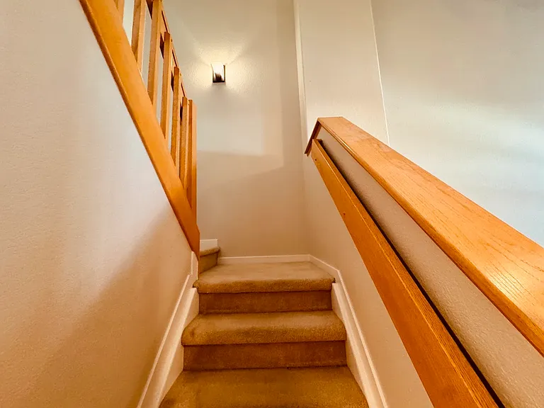 654 Ridgeview Dr — Photo 11