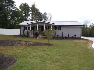 694 S Main St, Troutman, NC 28166
