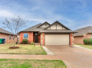 18205 Sandhurst Ct, Edmond, OK 73012