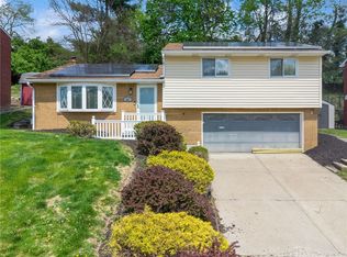 447 Saratoga Dr, Pittsburgh, PA 15236