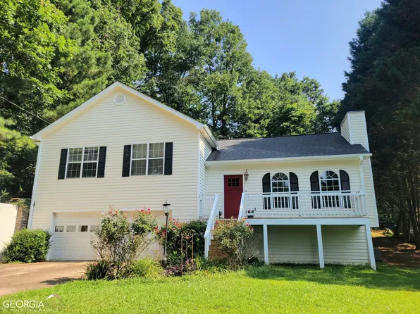 1725 Falcon Creek Trl, Cumming, GA 30041