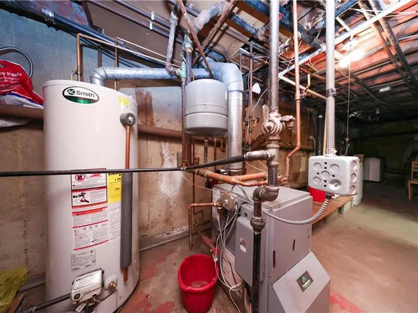 2202 Burnett Street image 37 of 45