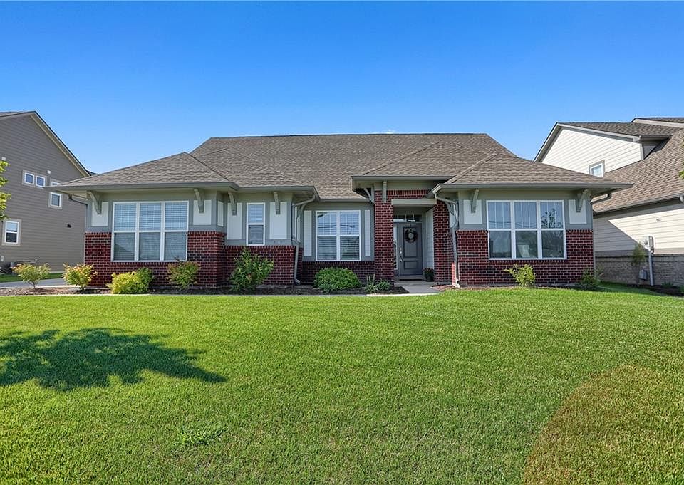 1st image of 2043 Lunenburg Dr