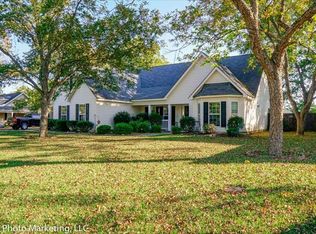 536 Grove Ln, Kathleen, GA 31047