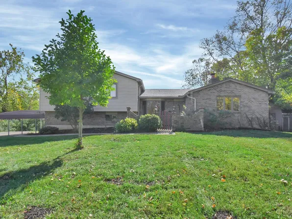 12246 Chicken Bristle Rd, Farmersville, OH 45325