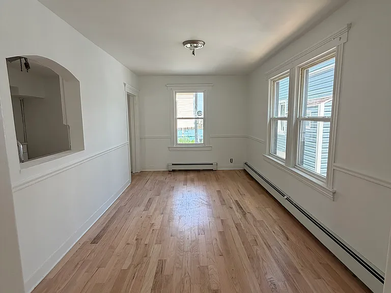 106 Washington Ave — Photo 2