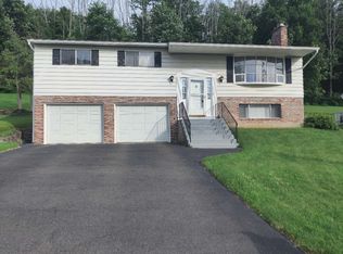4708 Marshall Dr W, Vestal, NY 13850