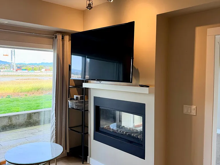 10033 River Dr #111 — Photo 12