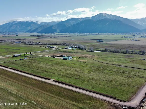 7 Harmony Ln, Afton, WY 83110