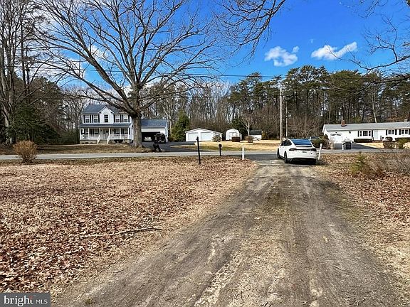 5th image of 12156 Rousby Hall Rd