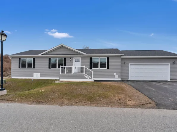 22 Colony Way, Kittery, ME 03904