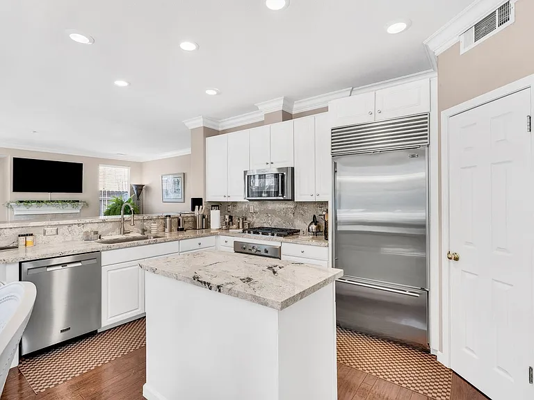 1215 Royal Ann Ct — Photo 18