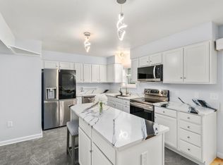 70 Granby Hts, Granby, MA 01033