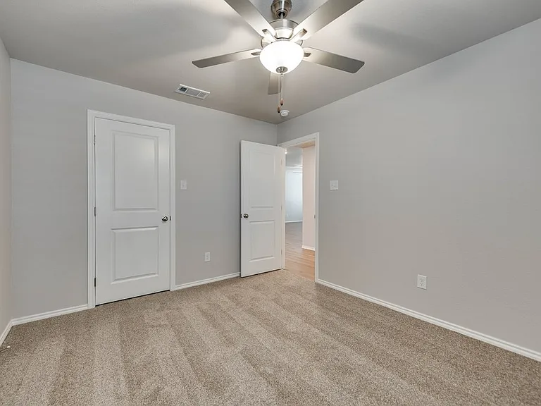 8211 E County Road 111 — Photo 13