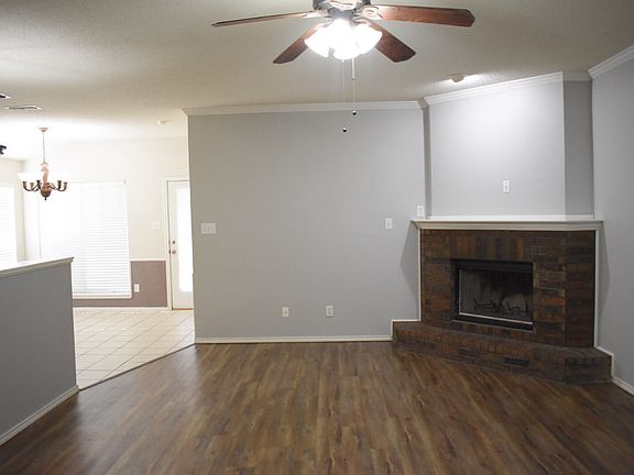 3rd image of 6121 16th St