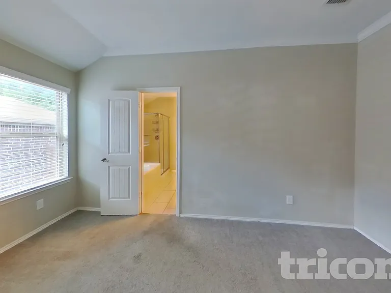 529 Cheyenne Dr — Photo 7