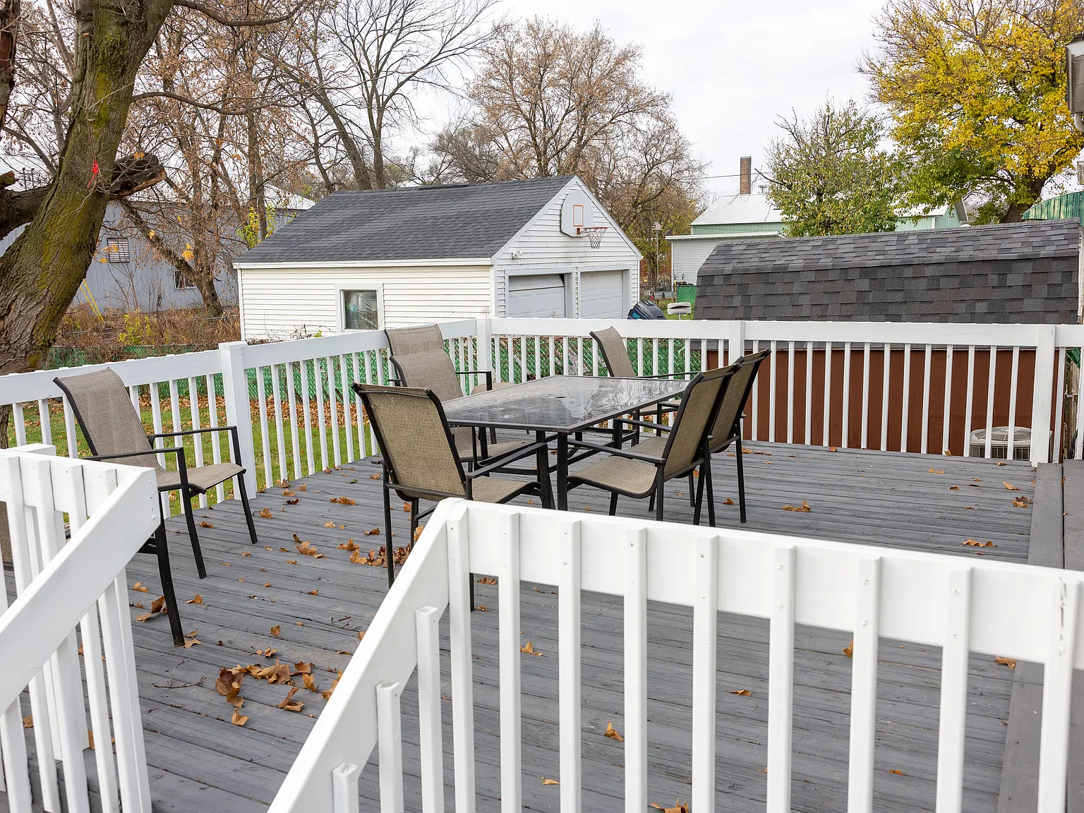 3 bed, 1398 sqft, $1,725 — Photo 2