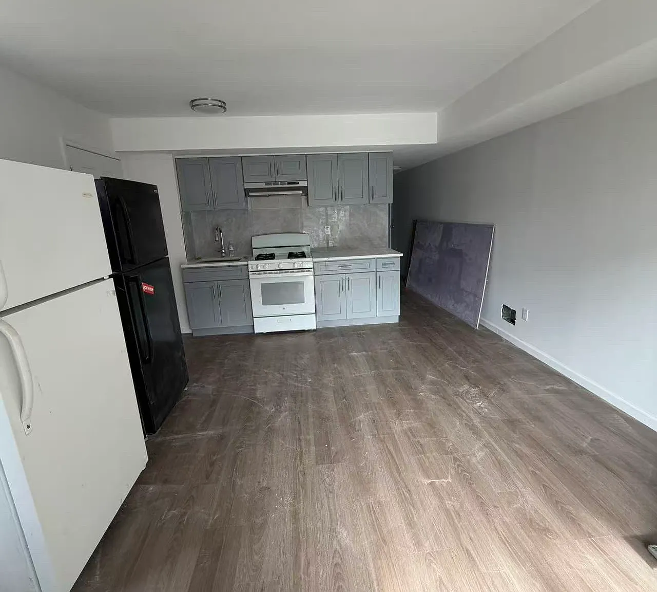 1 bed, 650 sqft, $1,700 — Photo 3