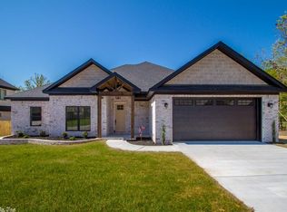 9649 Meadow Creek Dr, Sherwood, AR 72120