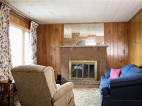 3rd image of 1535 Jeffrey Dr